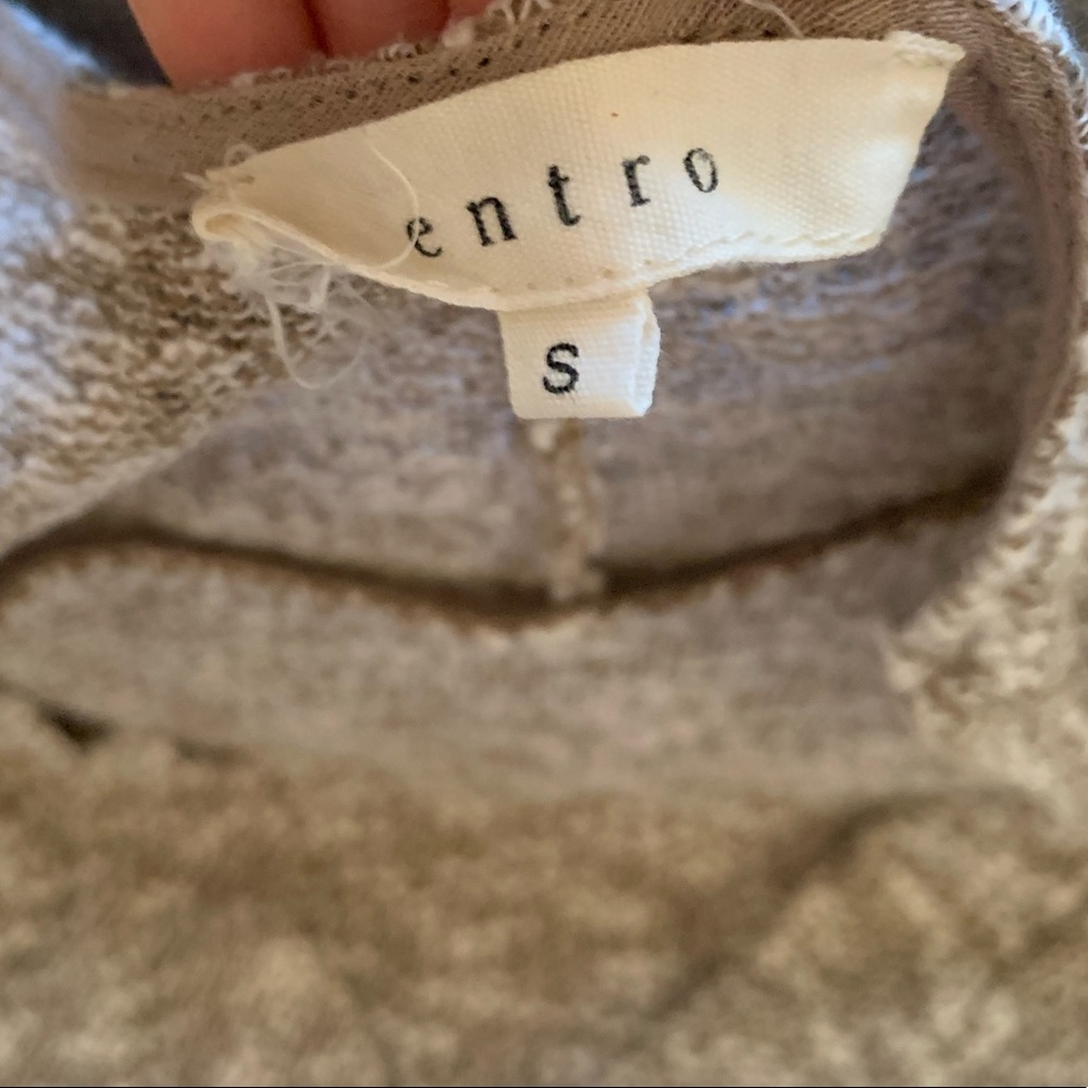 Layered sweater - Picture 3 of 3